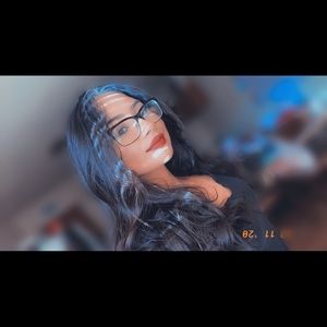 Meet your Posher, Reyna